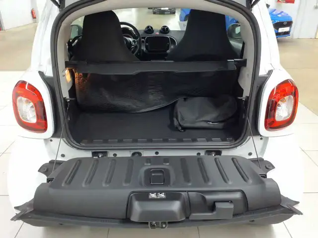 smart Fortwo view 13
