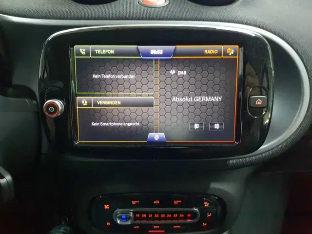 smart Fortwo view 12