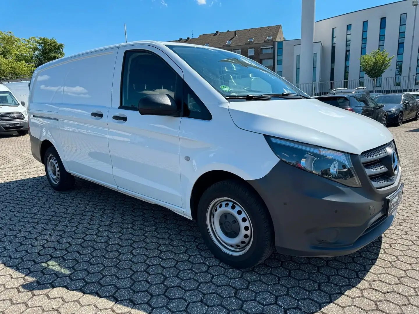Mercedes-Benz Vito Kasten 114 CDI RWD lang Weiß - 1
