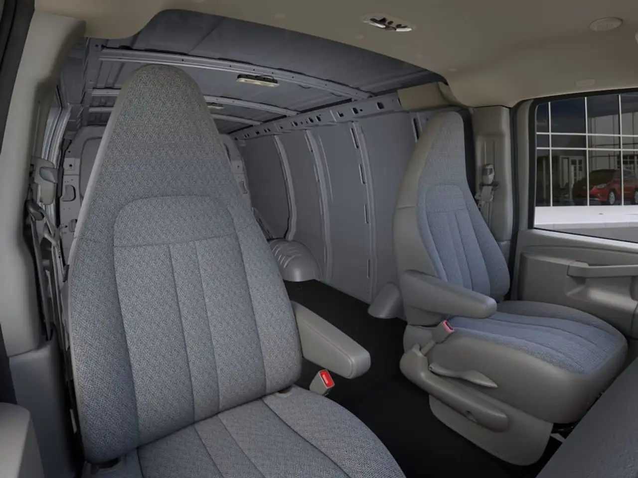 GMC Savana снимка GMC Savana