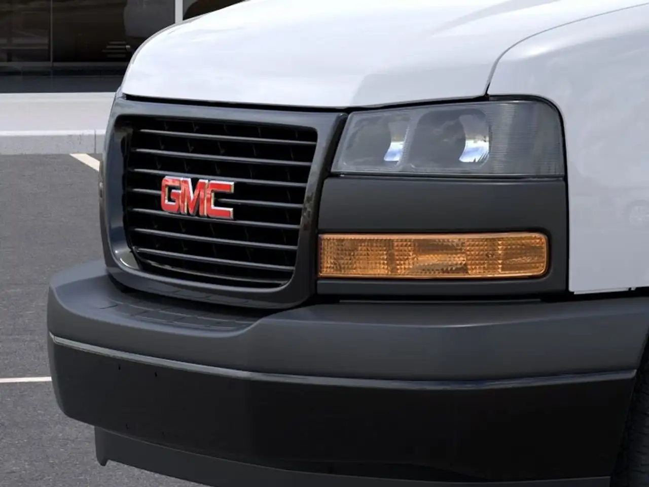 GMC Savana снимка GMC Savana