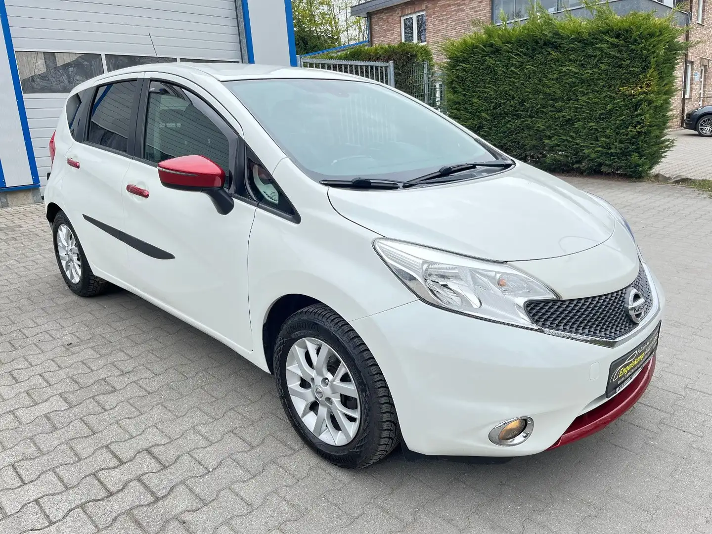 Nissan Note 1.2 Acenta/ALLWETTER/KLIMA/TEMOMAT/SCHECKH. Bílá - 1