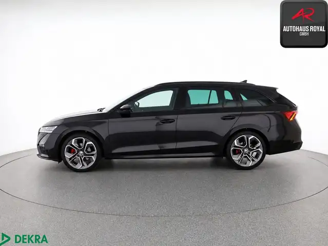 Skoda Octavia view 2