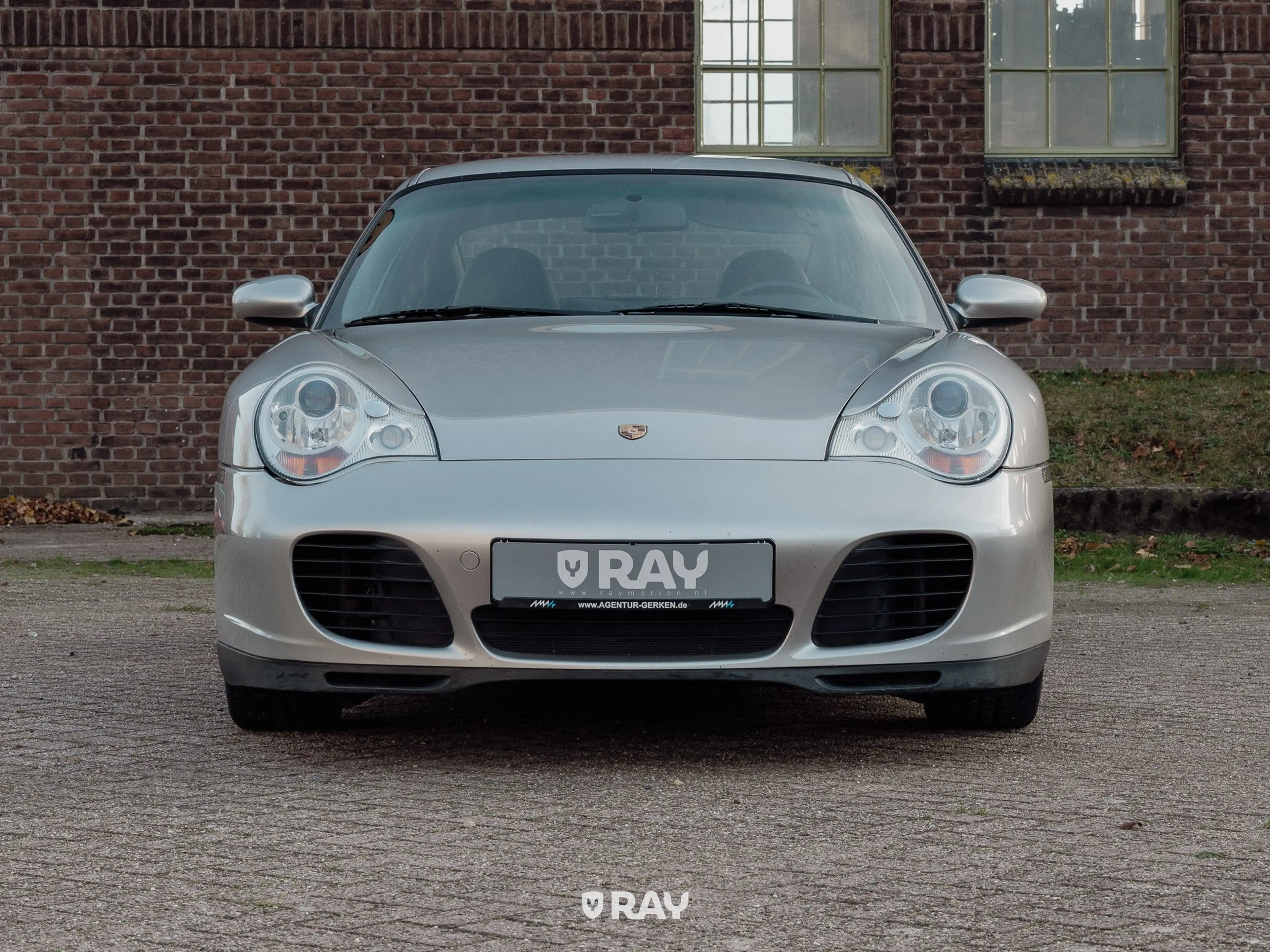 Porsche 996 3.6 Coupé Carrera 4S — photo 10