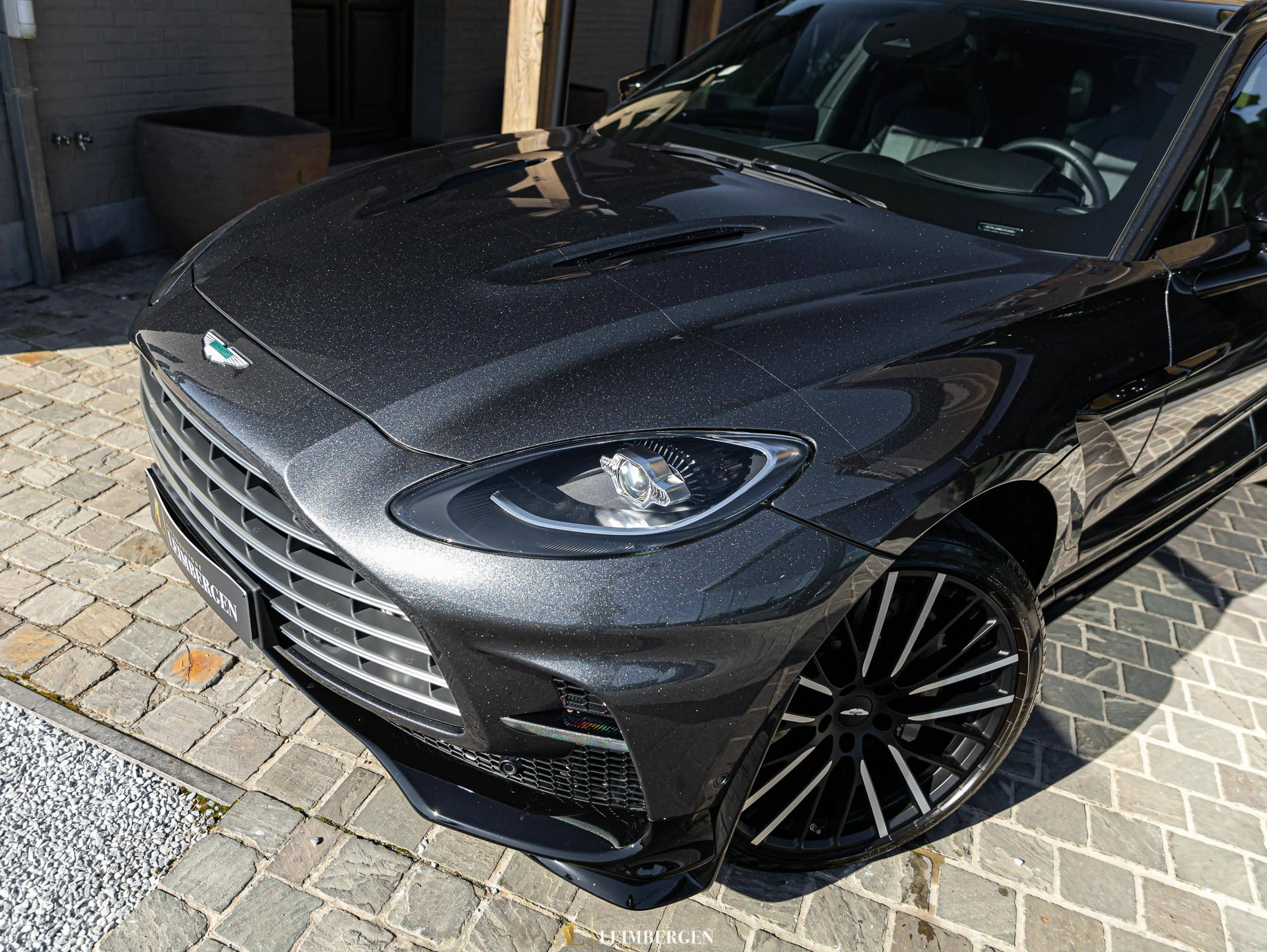 Aston Martin DBX 707 / Facelift / Belgian Car / 1 Owner / Front PPF / 23" Forged / Pano / Carbon Brakes / Cooled Seats — photo 12