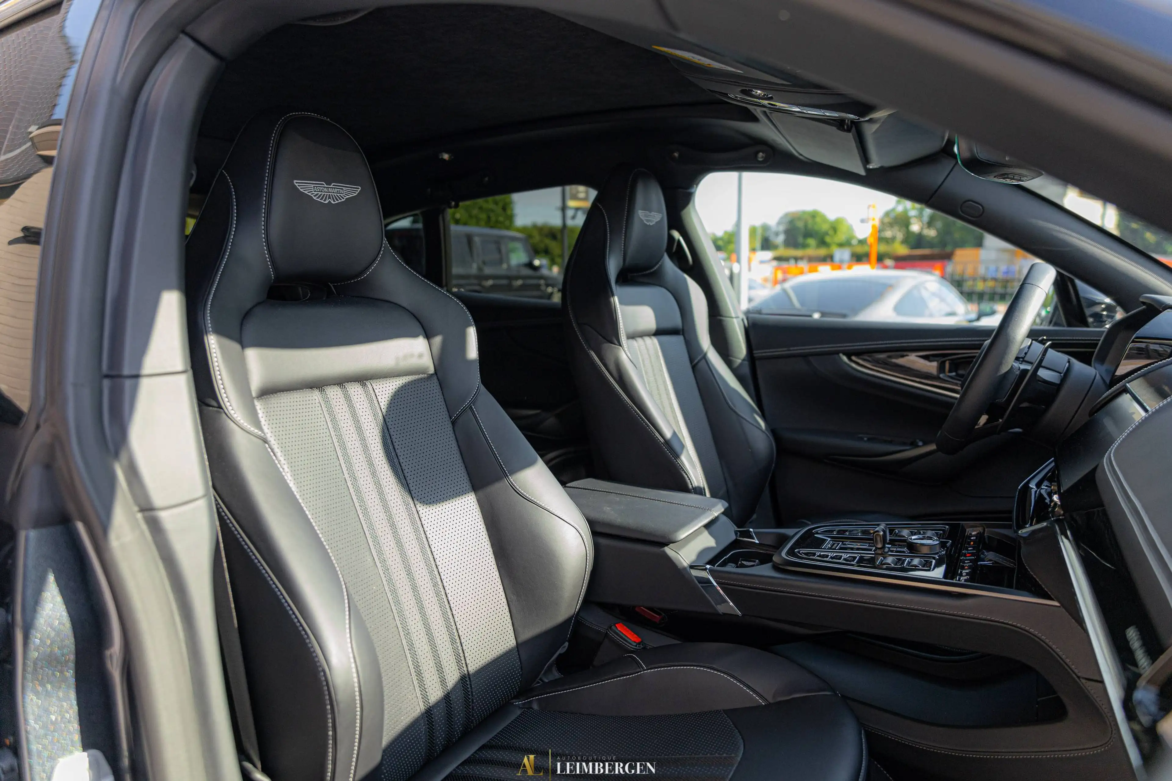 Aston Martin DBX 707 / Facelift / Belgian Car / 1 Owner / Front PPF / 23" Forged / Pano / Carbon Brakes / Cooled Seats — photo 15