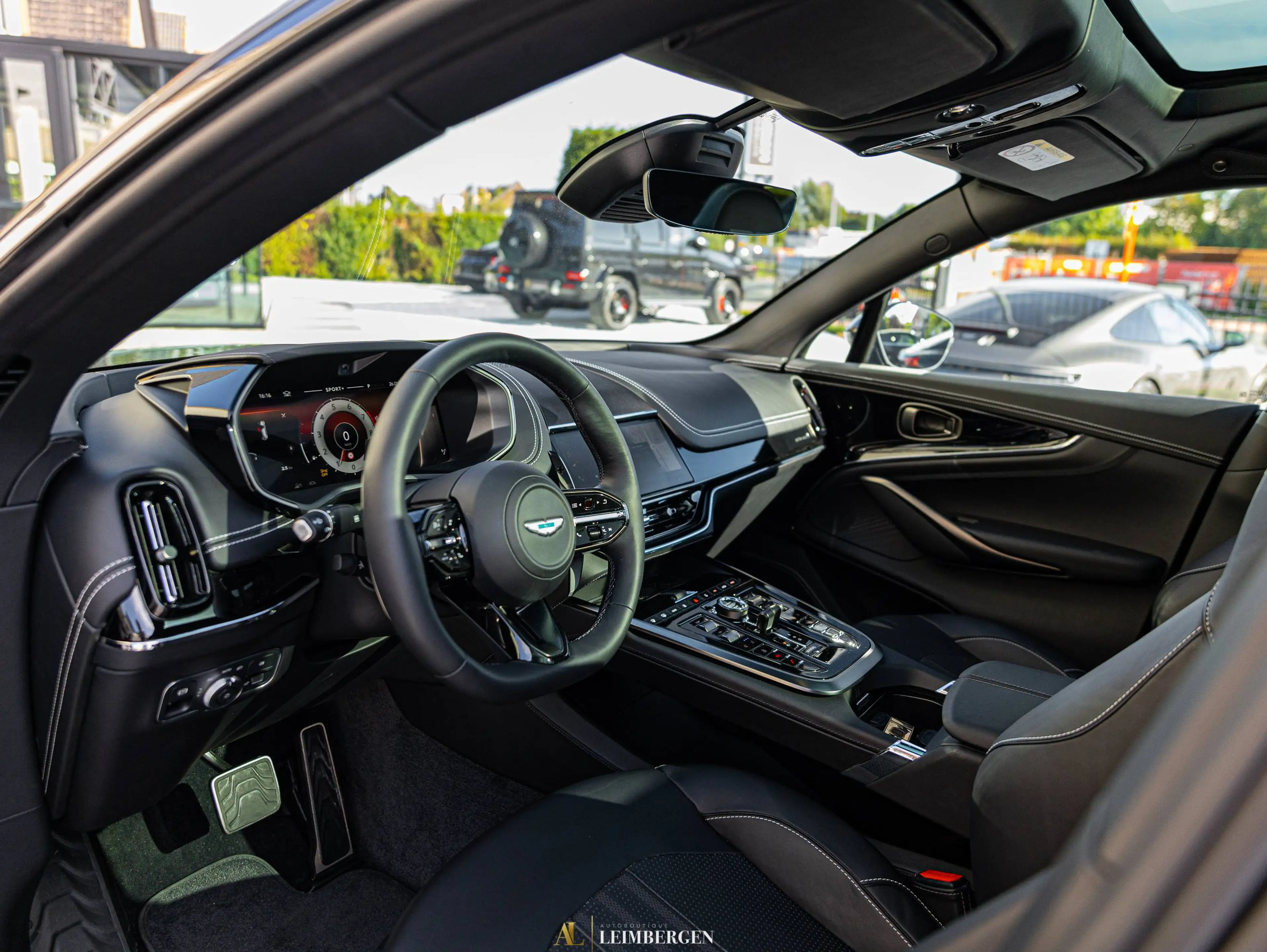 Aston Martin DBX 707 / Facelift / Belgian Car / 1 Owner / Front PPF / 23" Forged / Pano / Carbon Brakes / Cooled Seats — photo 14