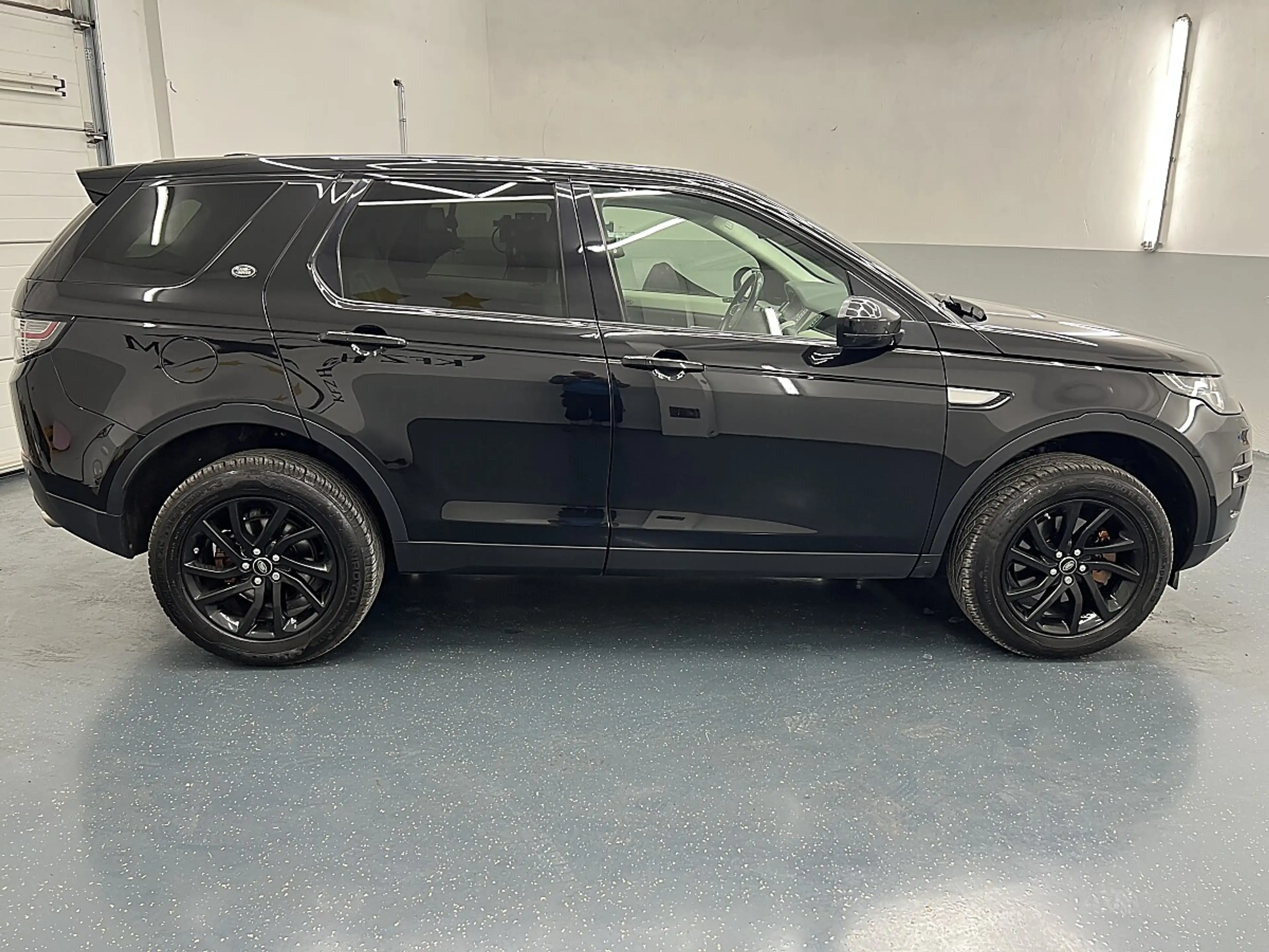 Land Rover Discovery Sport 2,0 SD4 4WD HSE Aut.* SOFORT FINANZIERUNG & EIN... — photo 6