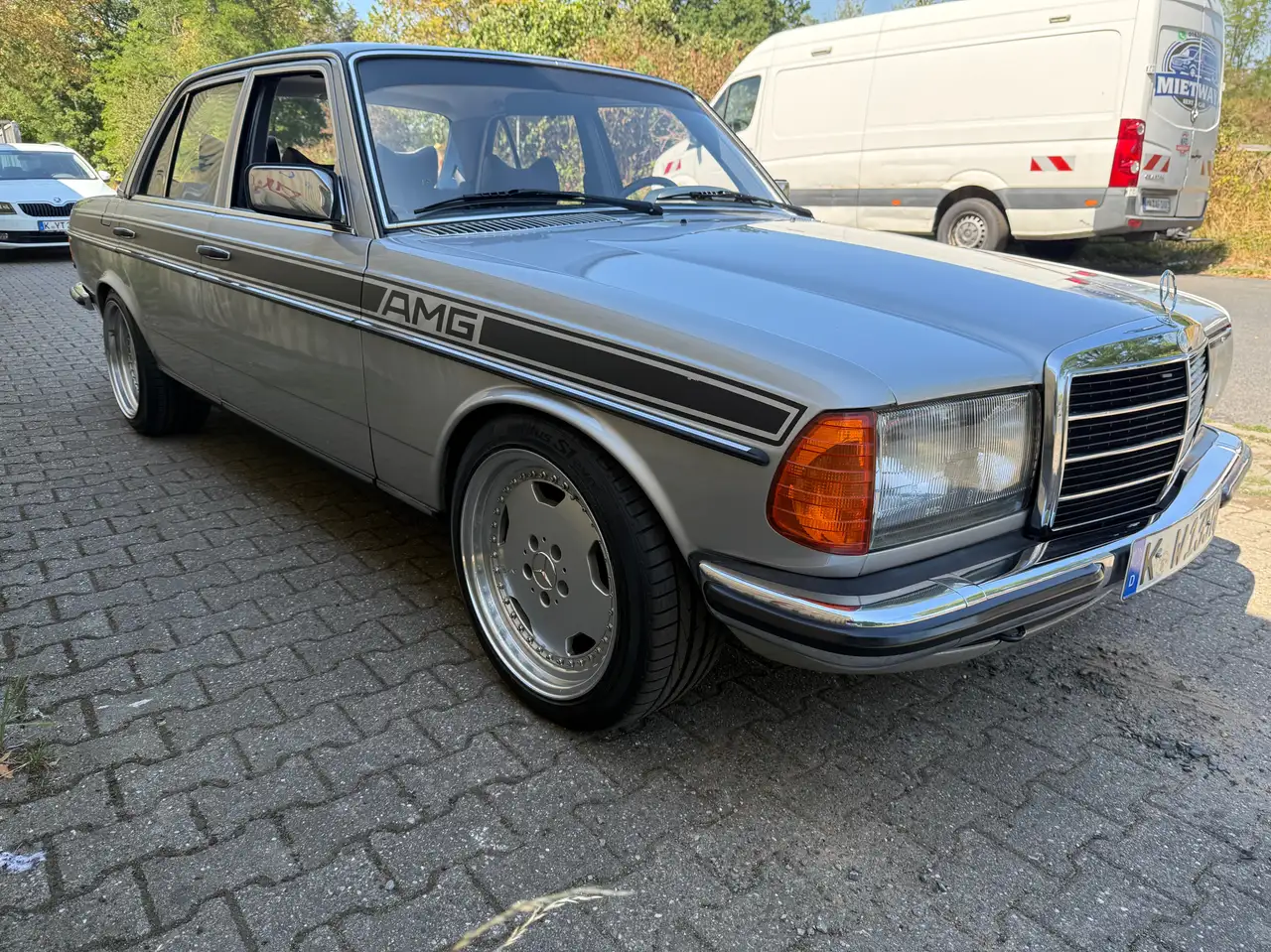 Mercedes-Benz Baureihe 123 280 E, foto 4
