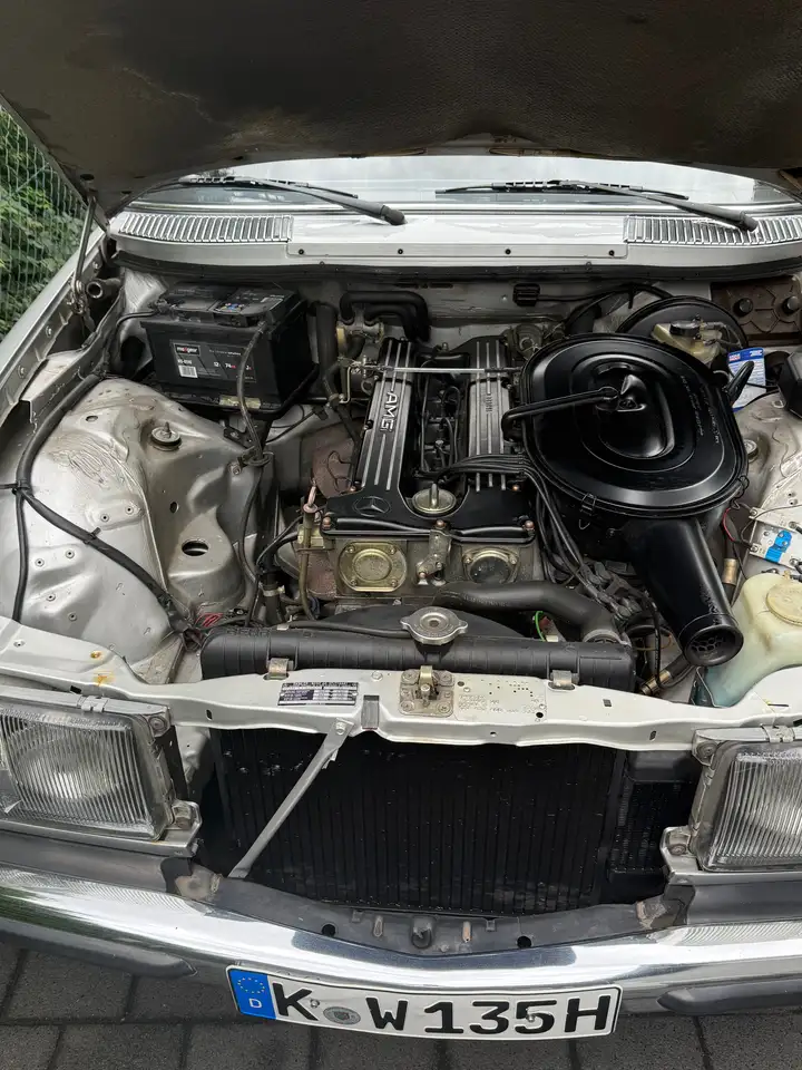 Mercedes-Benz Baureihe 123 280 E, foto 6