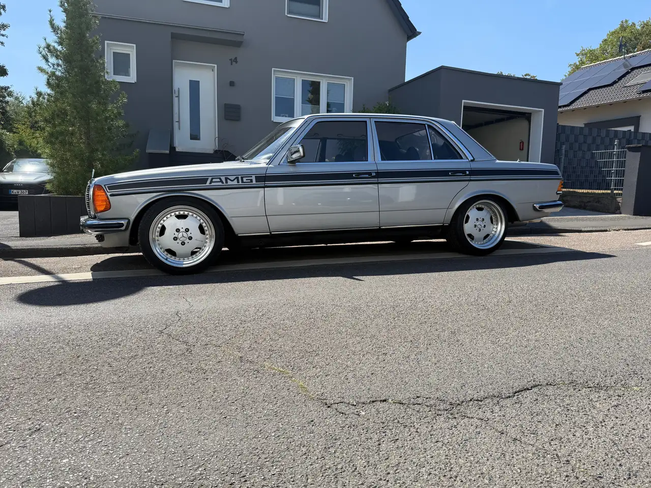 Mercedes-Benz Baureihe 123 280 E, foto 1