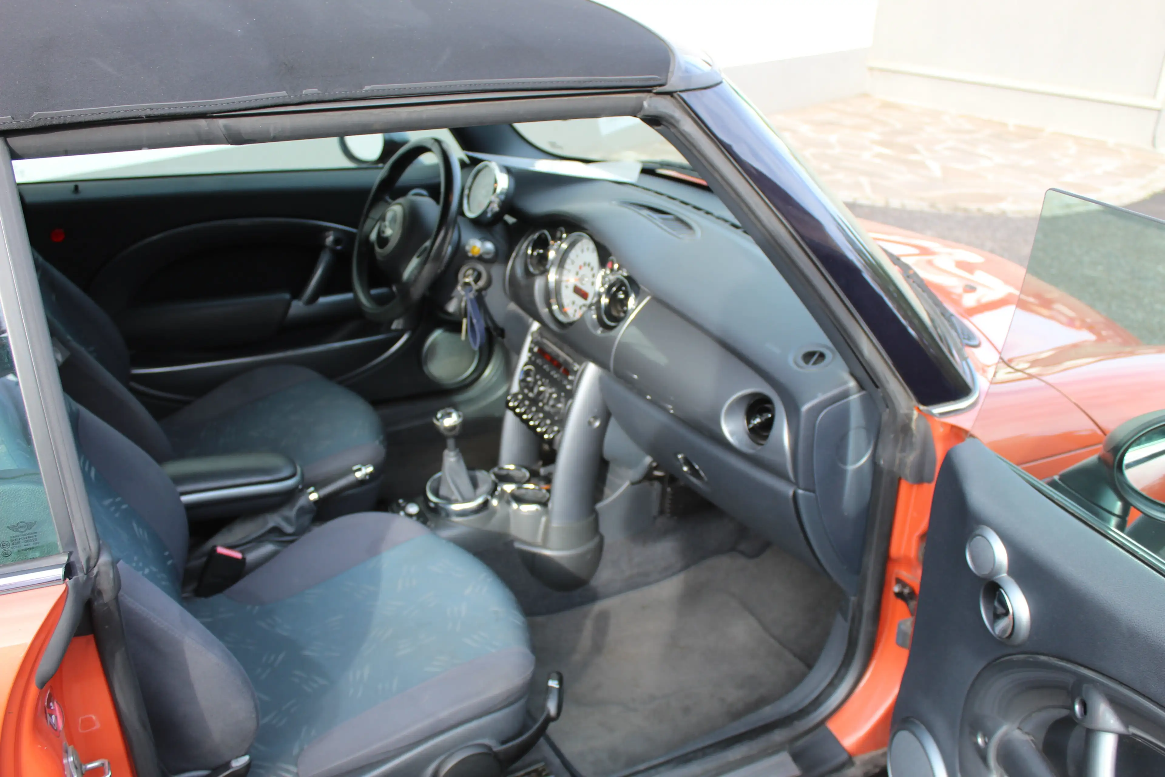 MINI One Cabrio One Neue Begutachtung! 17"Alu neu Bereift! — photo 9