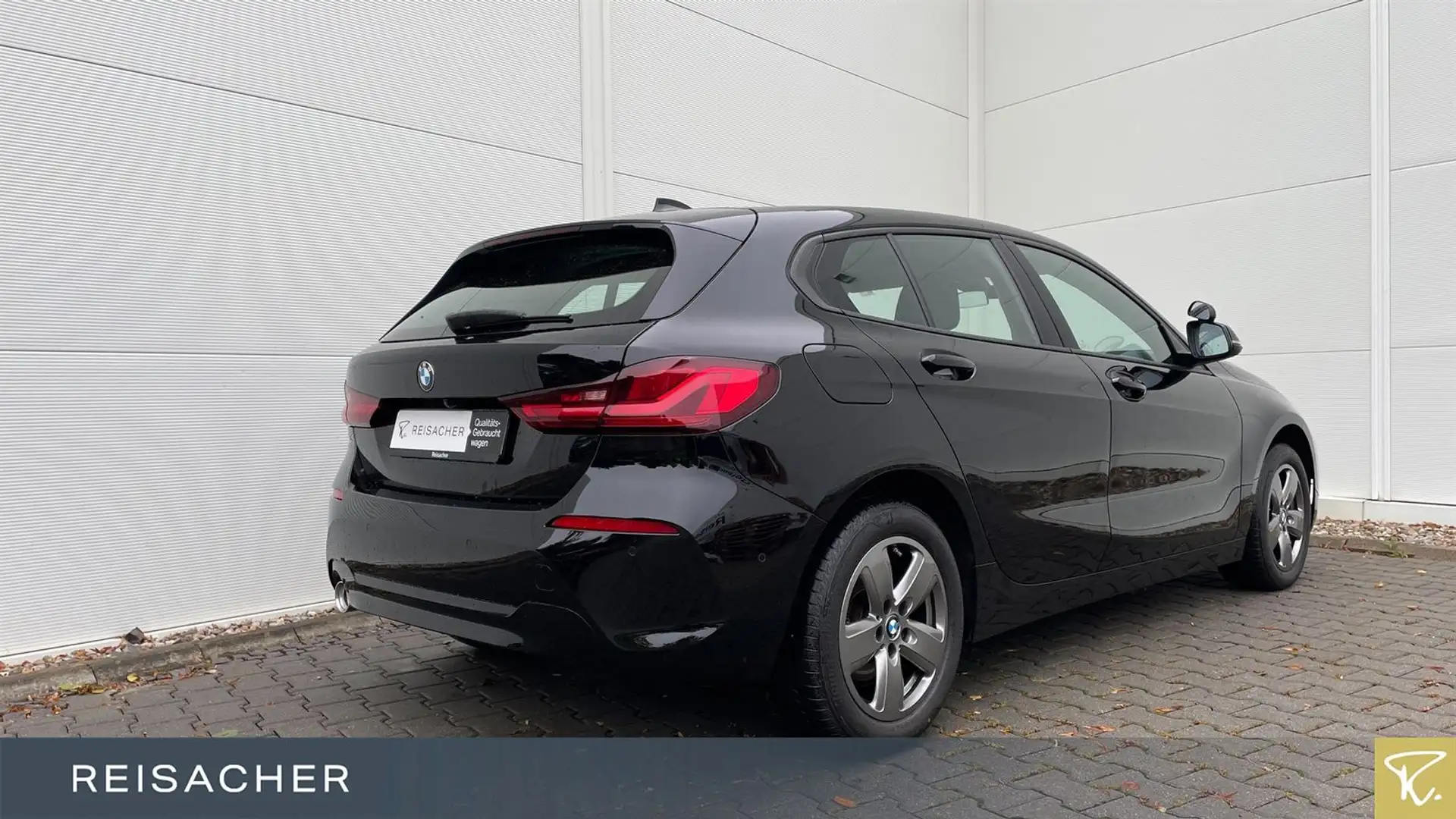 BMW 116 d Advantage LCProf.LED,RFK,SHZ,DAB Schwarz - 2