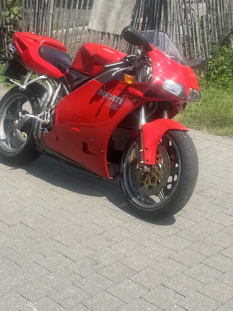 Ducati 748 748 s - 2