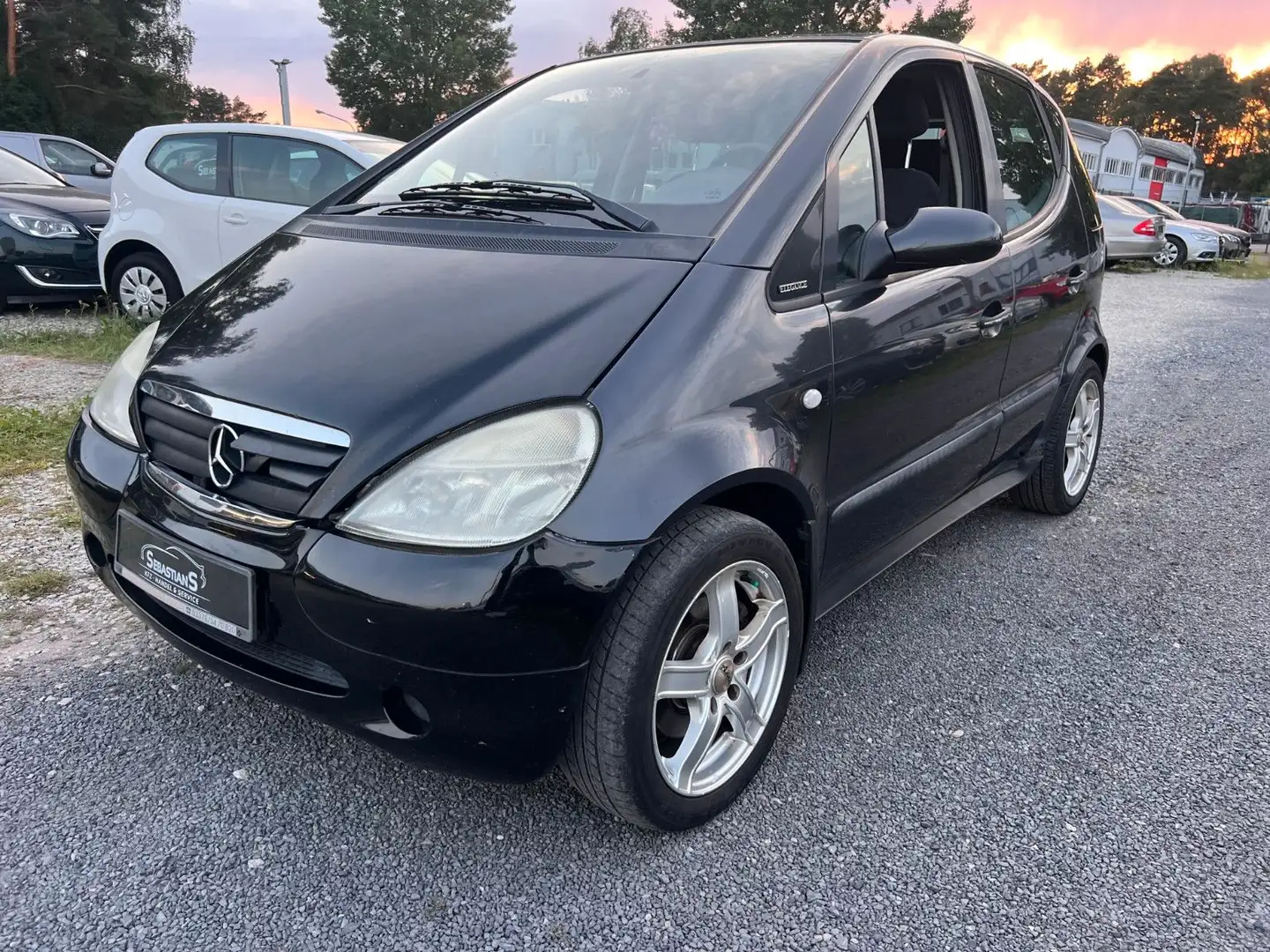 Mercedes-Benz A 190 ELEGANCE SHZ PDC Klima Nero - 1