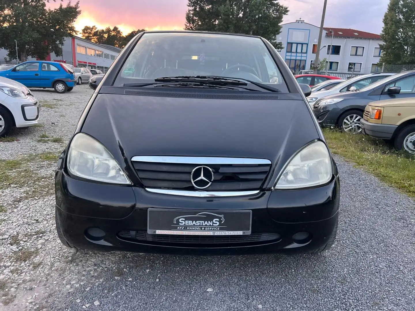 Mercedes-Benz A 190 ELEGANCE SHZ PDC Klima Nero - 2