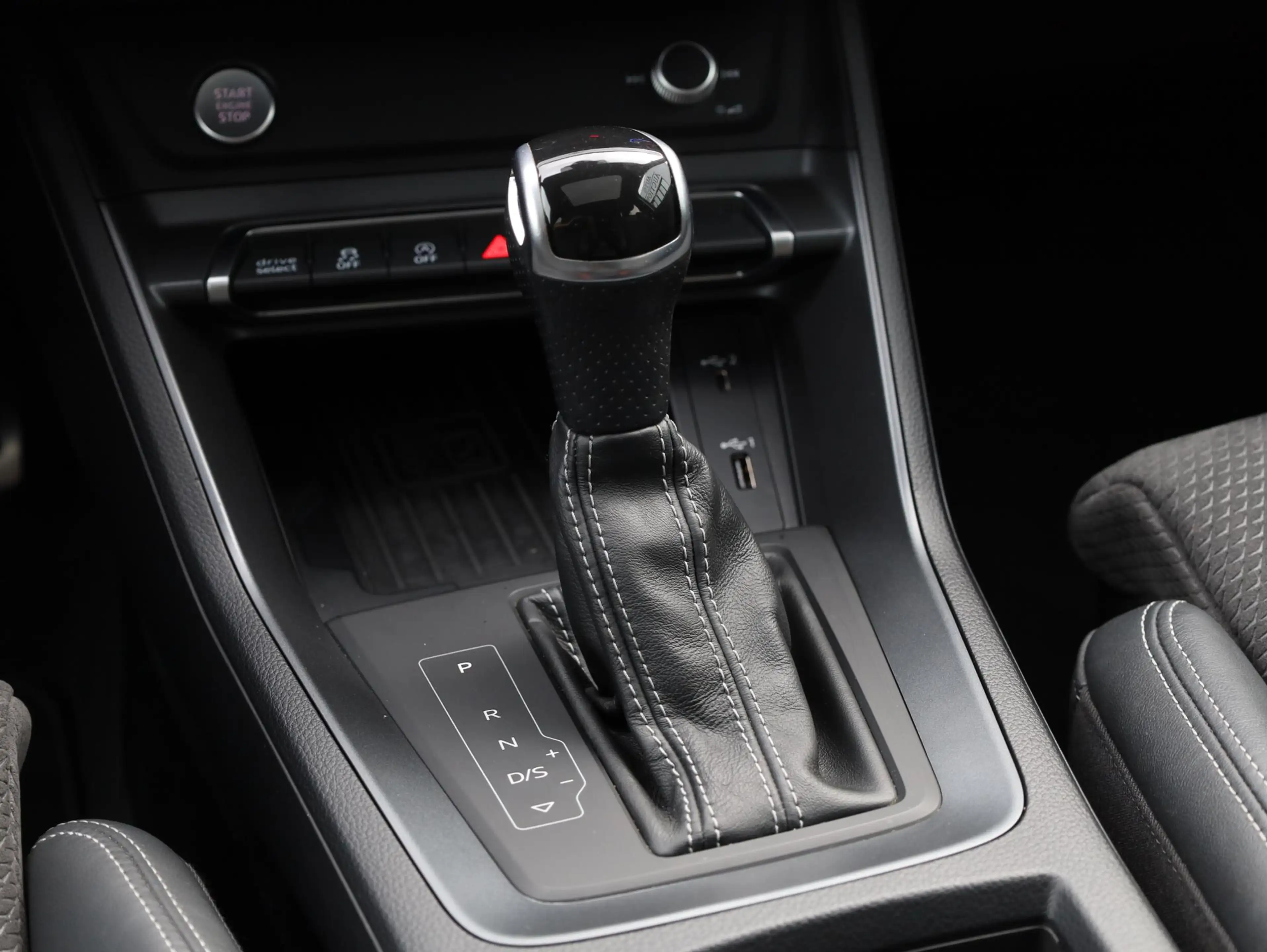 Audi Q3 Sportback 45 TFSI quattro 2x S-Line 230PK | Panoda — photo 36