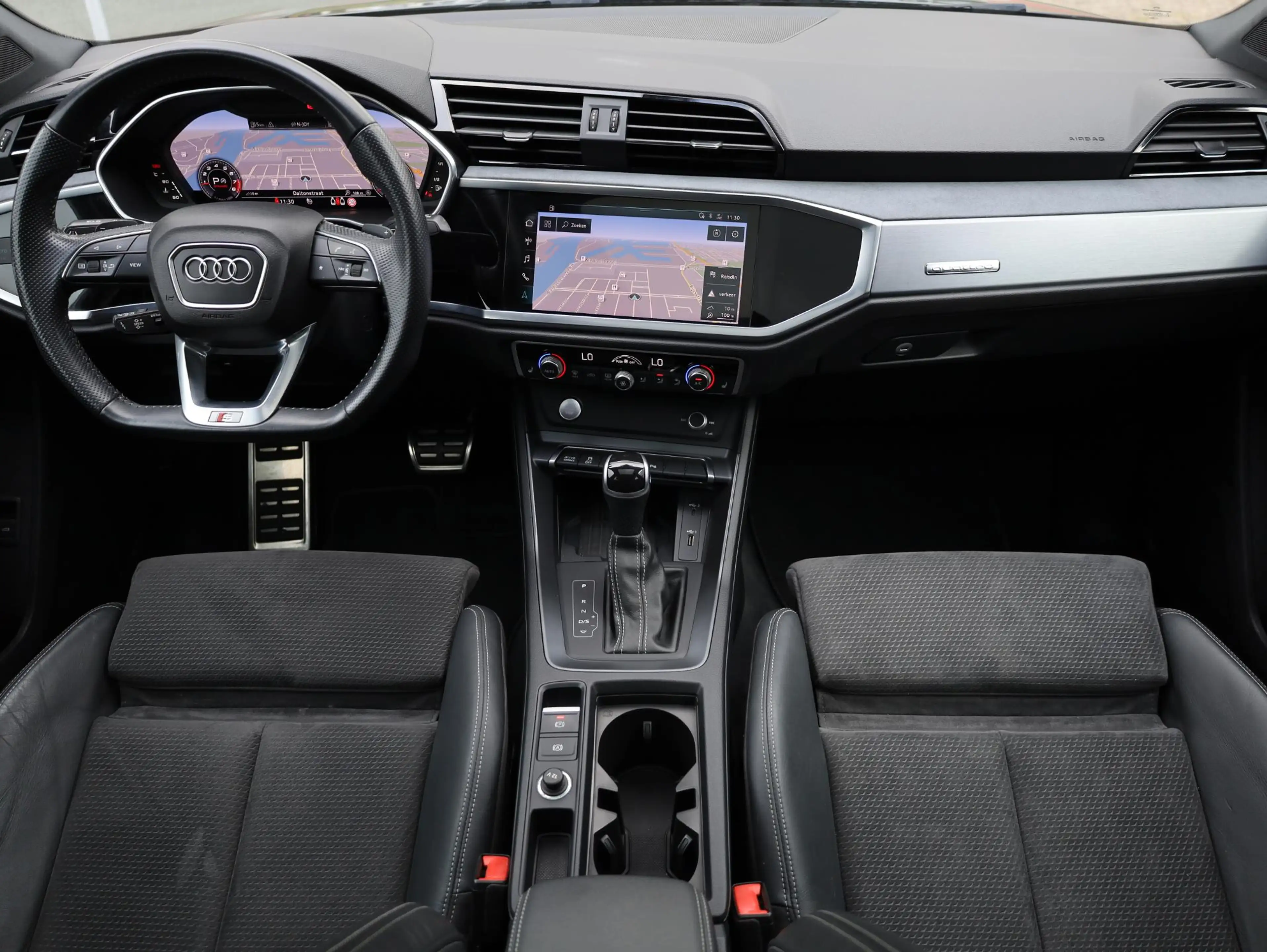 Audi Q3 Sportback 45 TFSI quattro 2x S-Line 230PK | Panoda — photo 8
