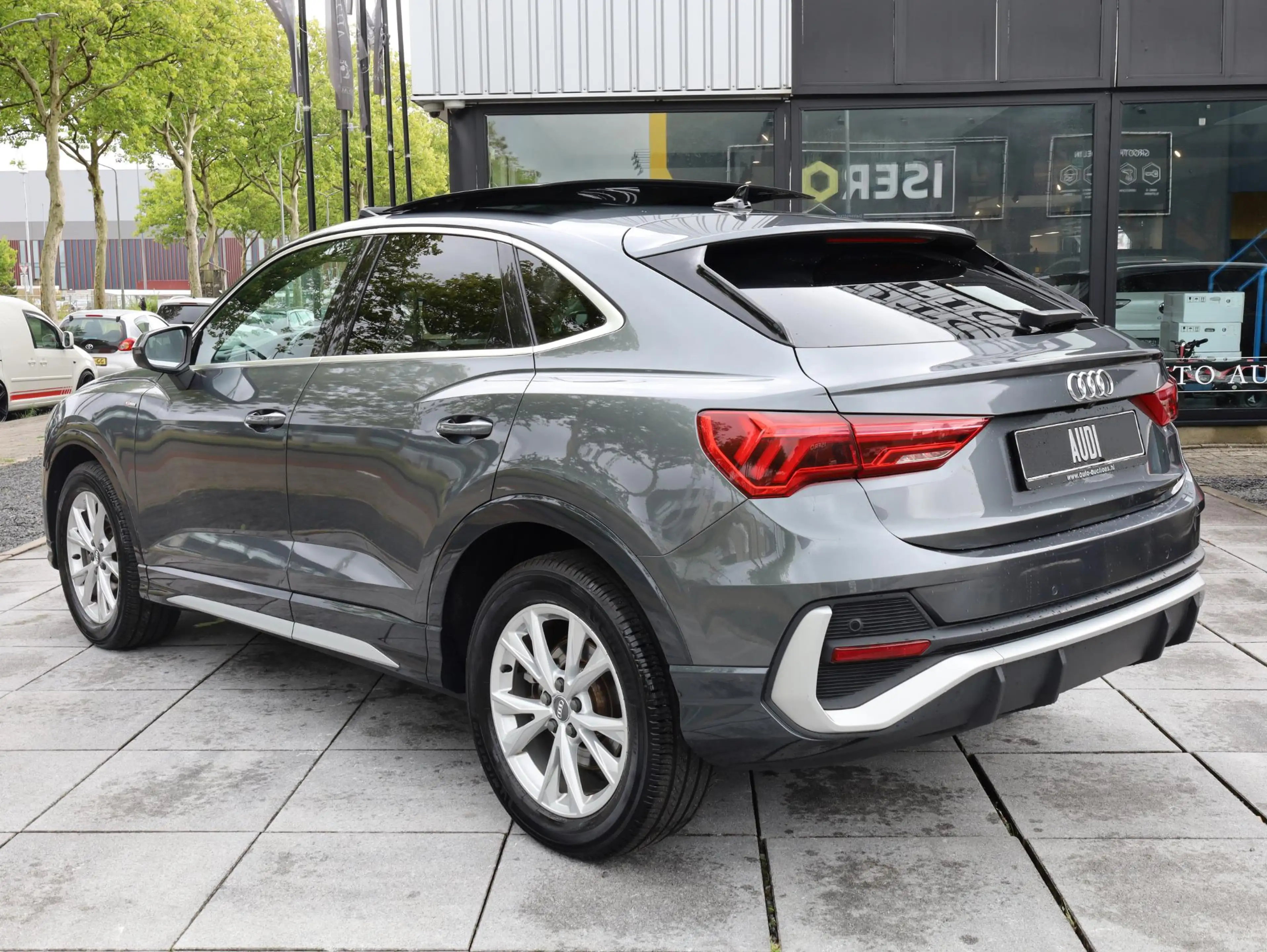 Audi Q3 Sportback 45 TFSI quattro 2x S-Line 230PK | Panoda — photo 3