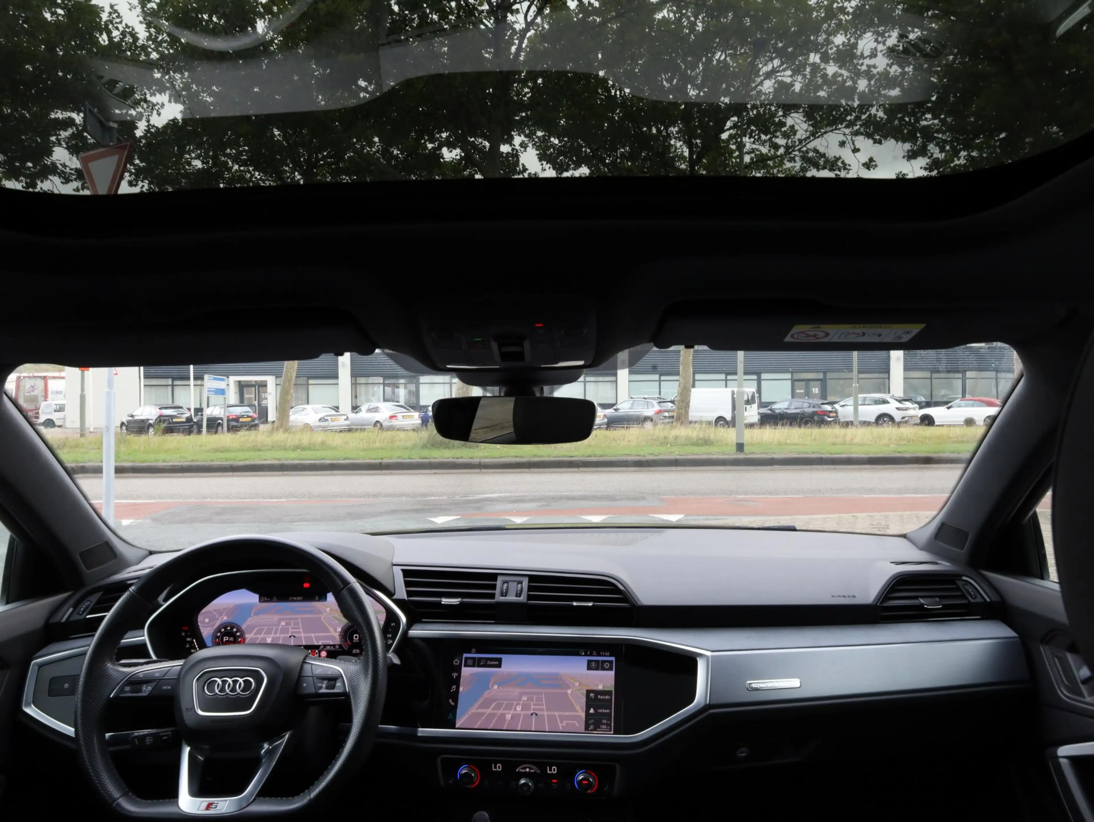 Audi Q3 Sportback 45 TFSI quattro 2x S-Line 230PK | Panoda — photo 9