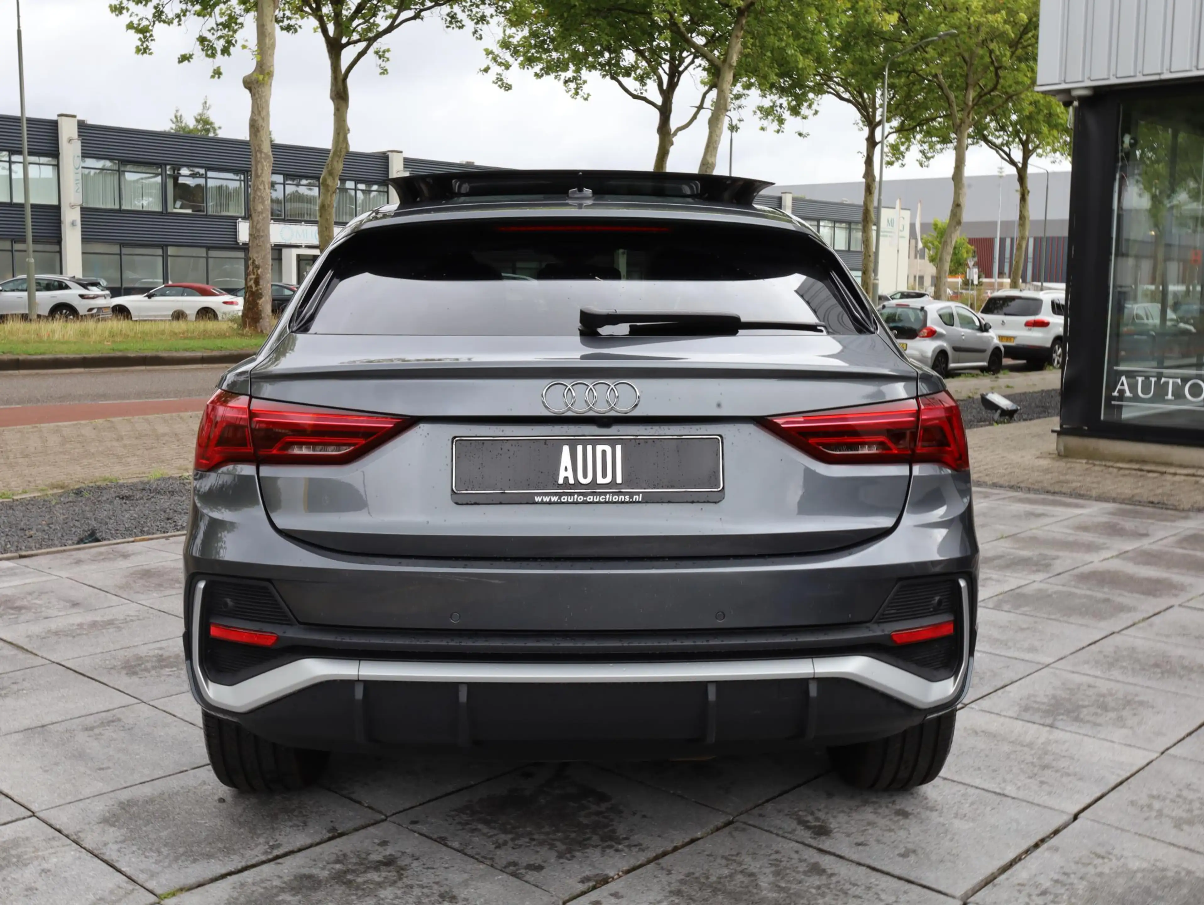 Audi Q3 Sportback 45 TFSI quattro 2x S-Line 230PK | Panoda — photo 4