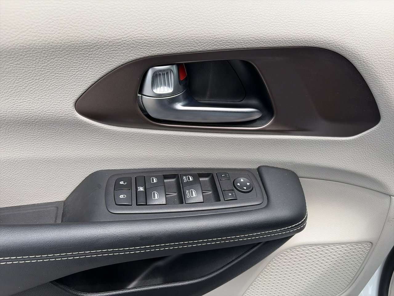 used 2023 Chrysler Grand Caravan car, priced at $27,999