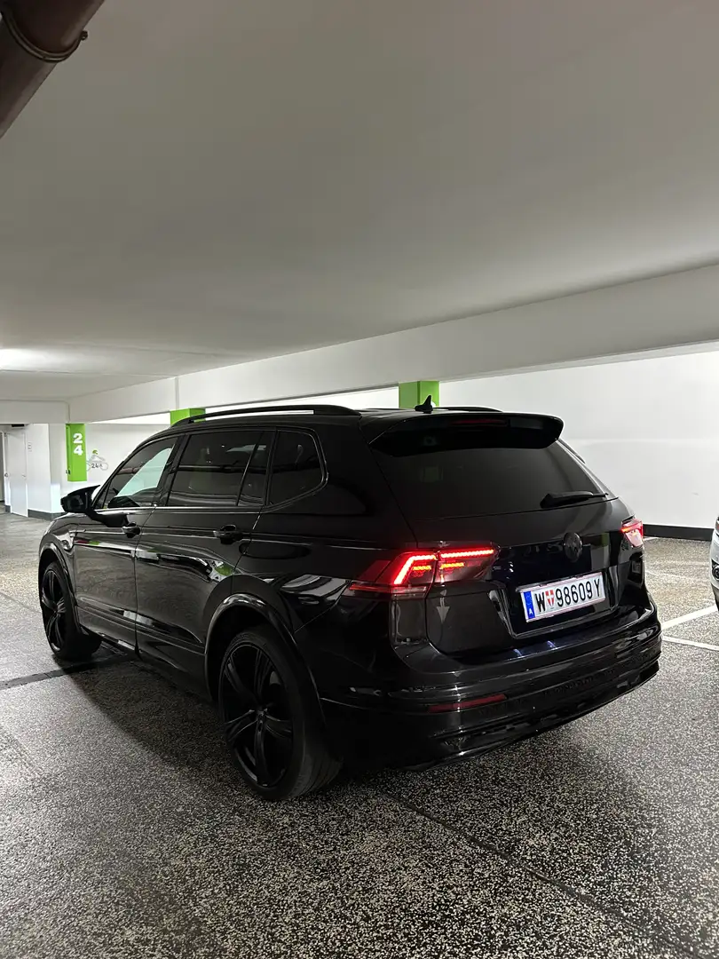 Volkswagen Tiguan Allspace 2,0 TDI SCR 4Motion Highline 7 Sitze DSG Schwarz - 2