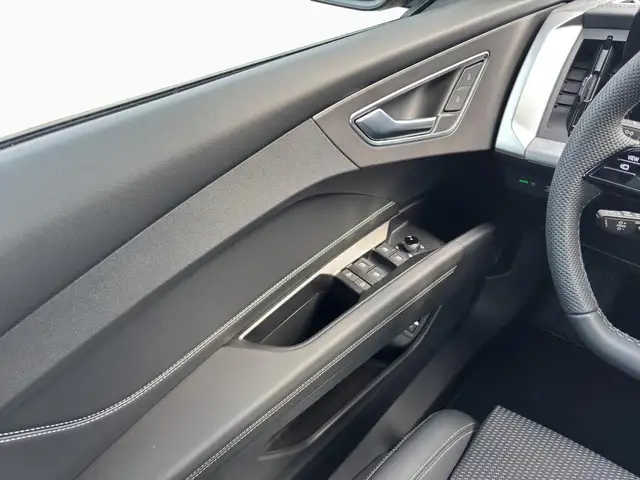 Audi Q4 E-Tron view 14