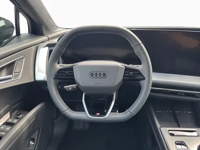 Audi Q4 E-Tron view 10
