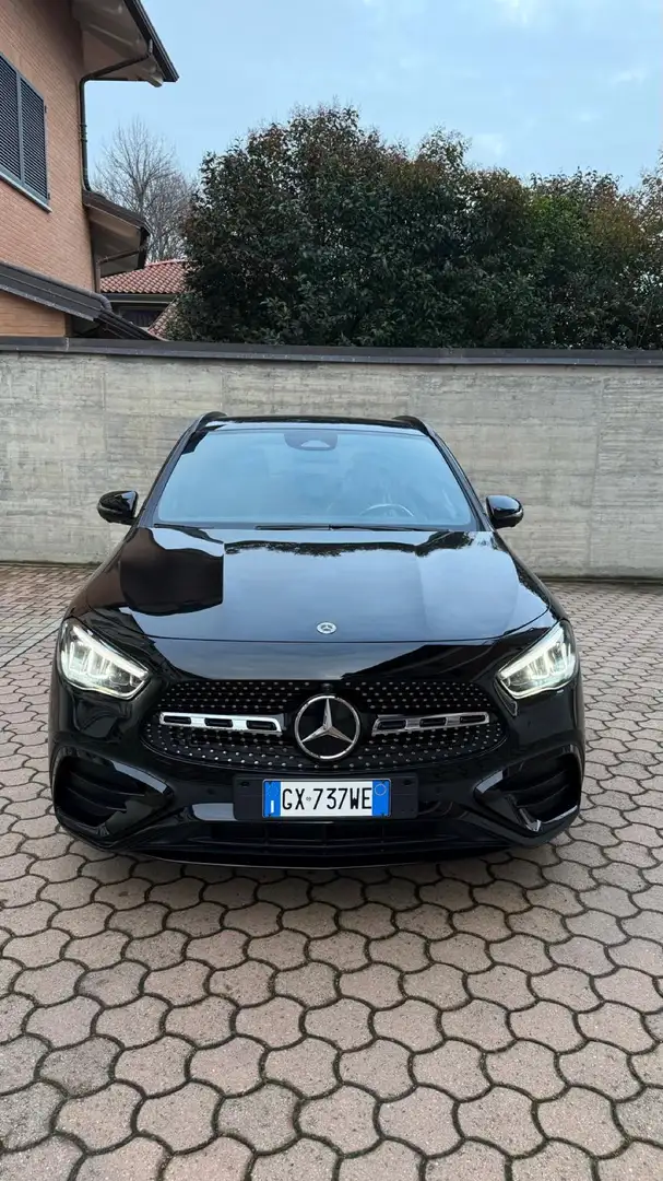 Mercedes-Benz GLA 200 premium - 1