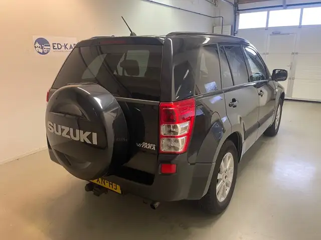 Suzuki Grand Vitara view 8