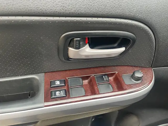 Suzuki Grand Vitara view 21