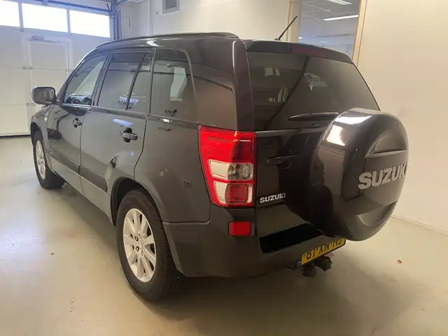 Suzuki Grand Vitara view 10