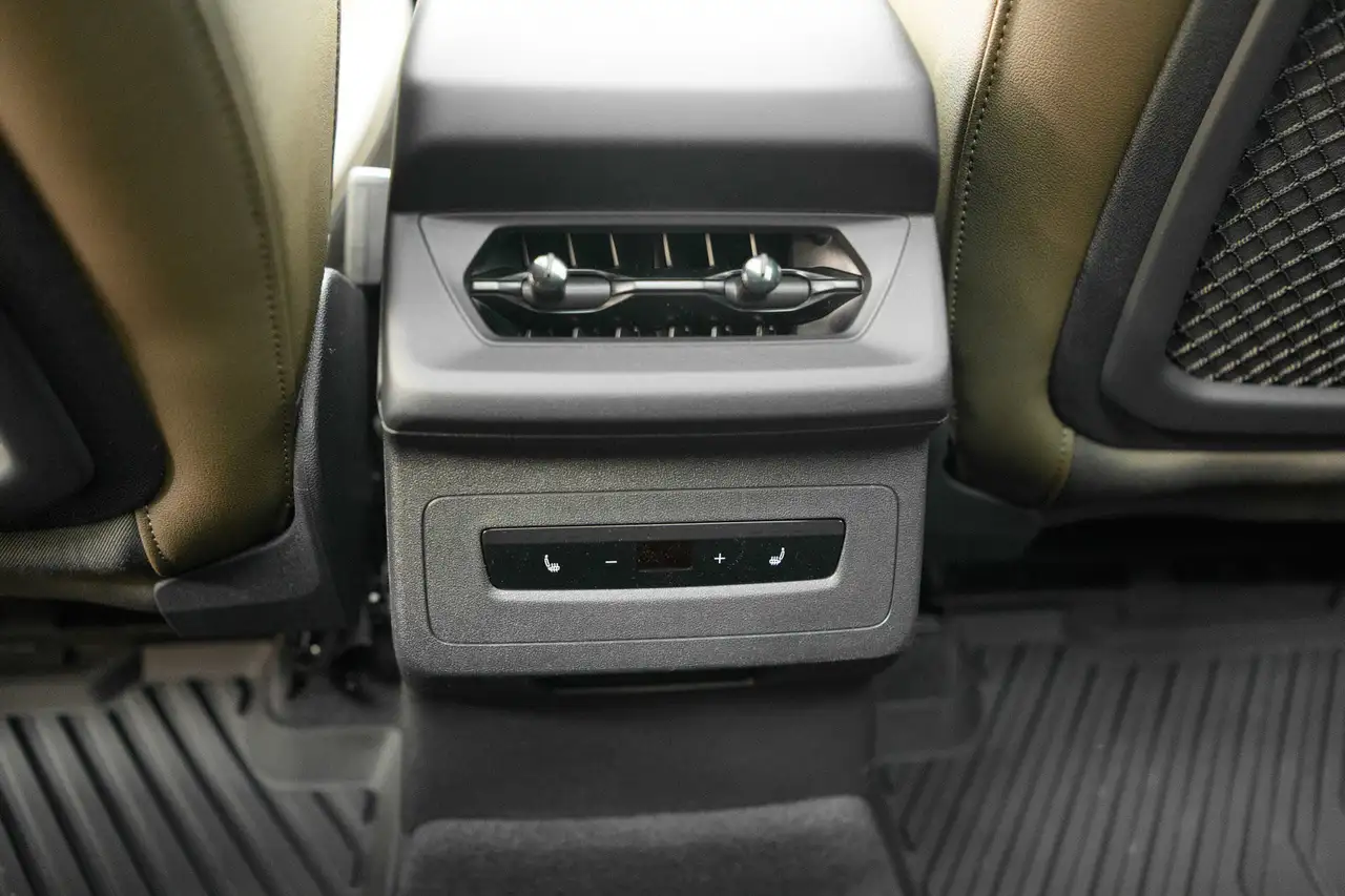Audi Q6 e-tron снимка Audi Q6 e-tron