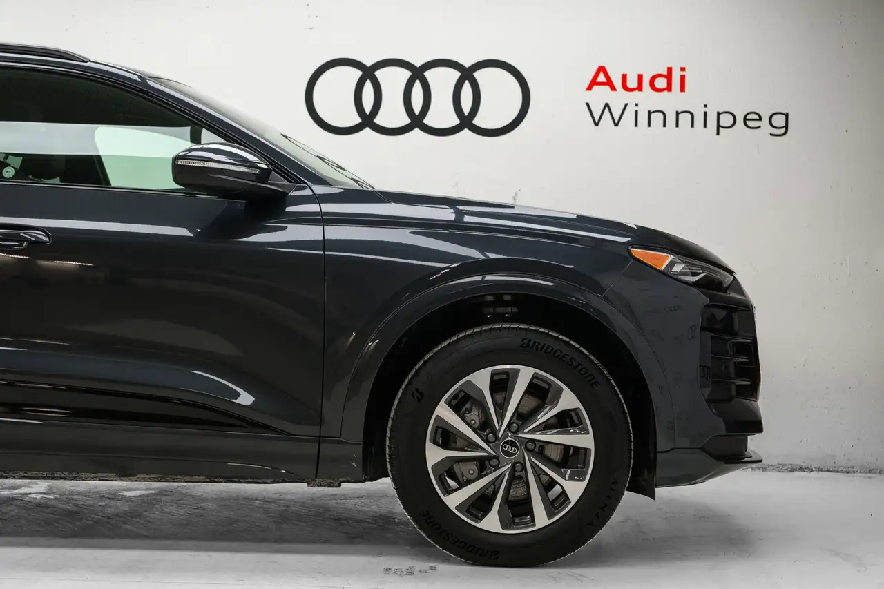 Audi Q6 e-tron снимка Audi Q6 e-tron