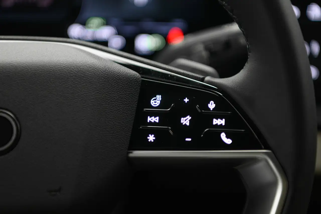 Audi Q6 e-tron снимка Audi Q6 e-tron