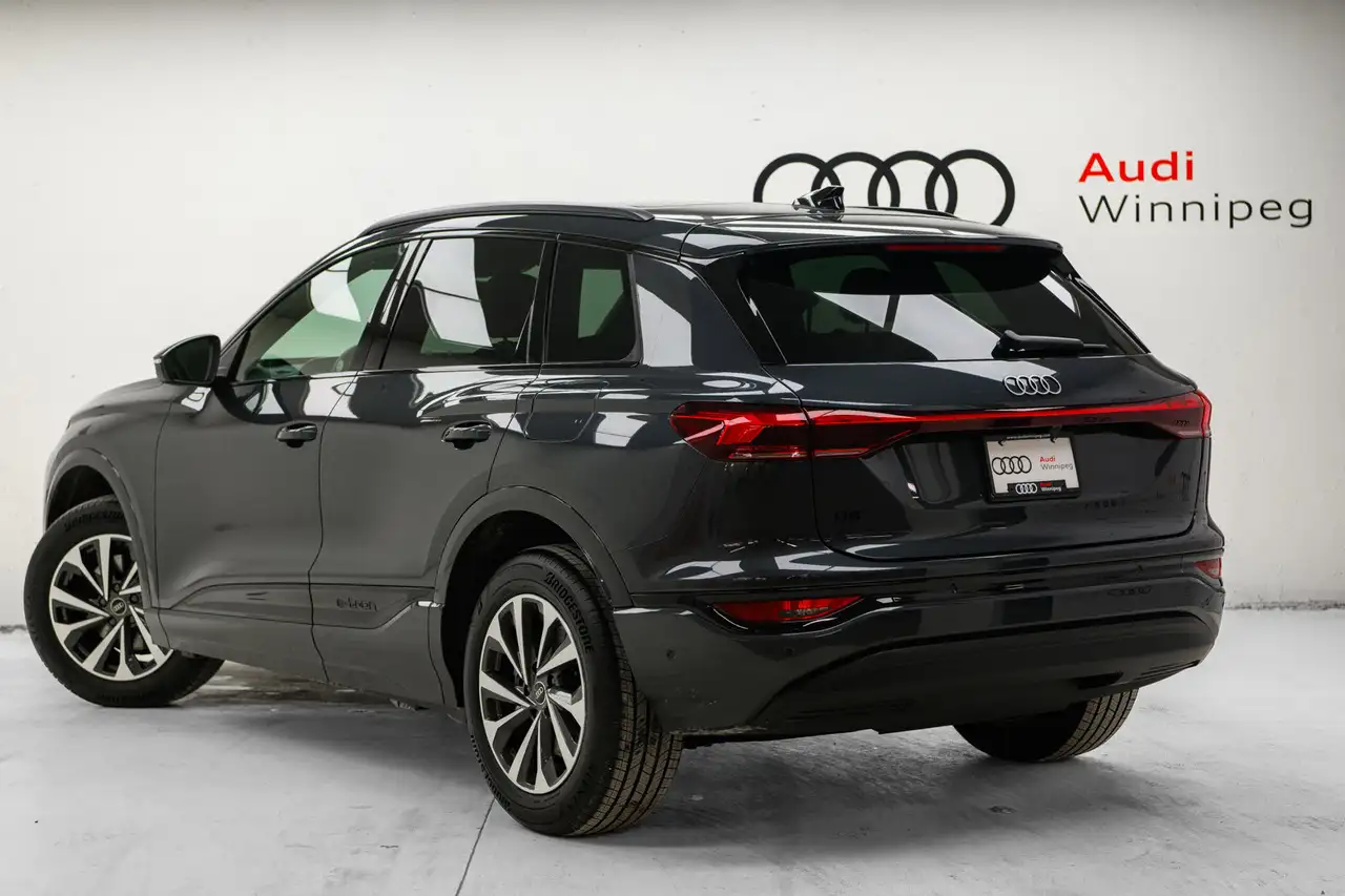 Audi Q6 e-tron снимка Audi Q6 e-tron