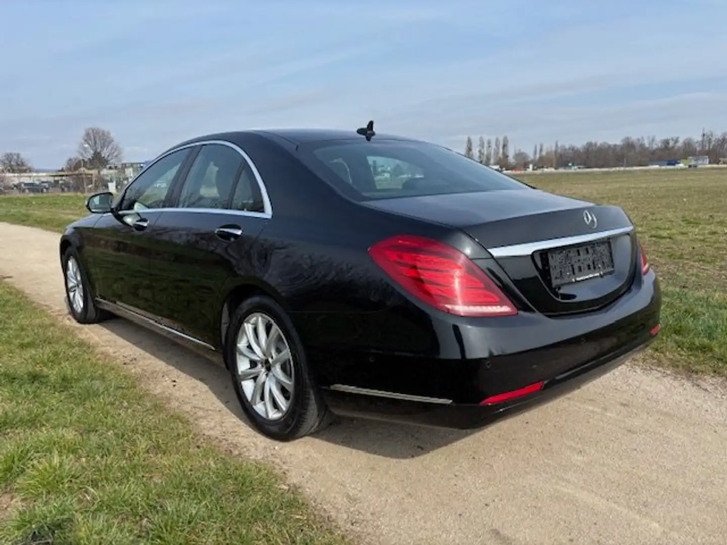 Mercedes-Benz S 350 S 350 BlueTEC (258 PS) 4MATIC 7G-TRONIC Schwarz - 2