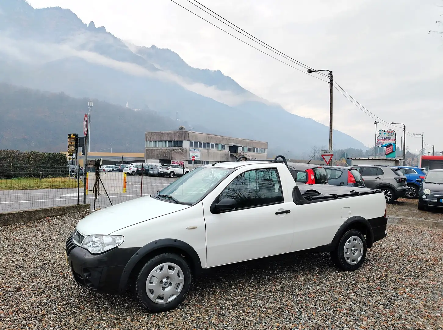 Fiat Strada 1.3 M-Jet 85cv PICK-UP Bianco - 1