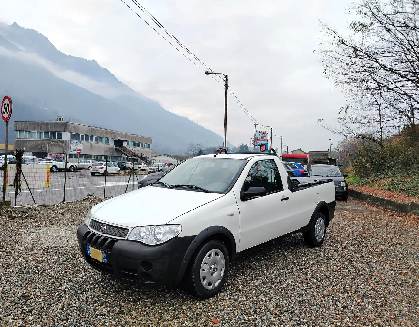 Fiat Strada 1.3 M-Jet 85cv PICK-UP Bianco - 2
