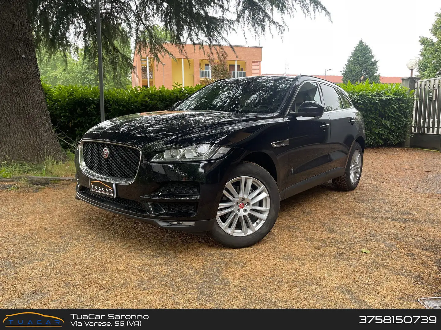 Jaguar F-Pace Prestige 2.0 Turbo Schwarz - 1