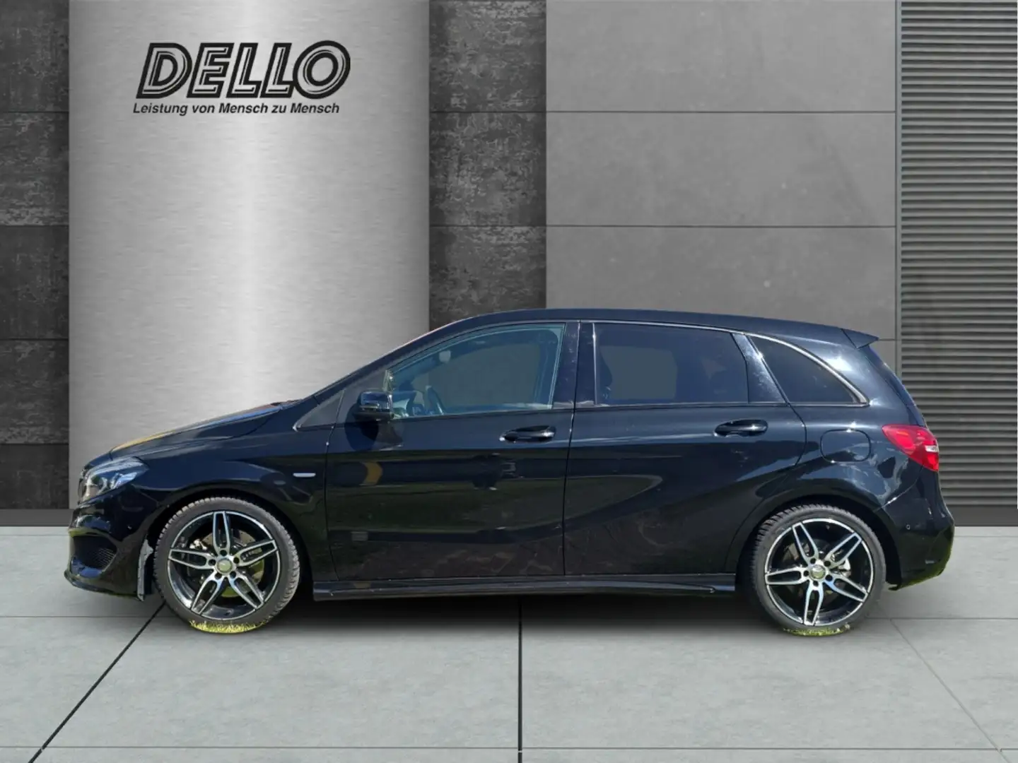 Mercedes-Benz B 220 CDI AMG Line Sportpaket AHK-klappbar El. Panodach Black - 2
