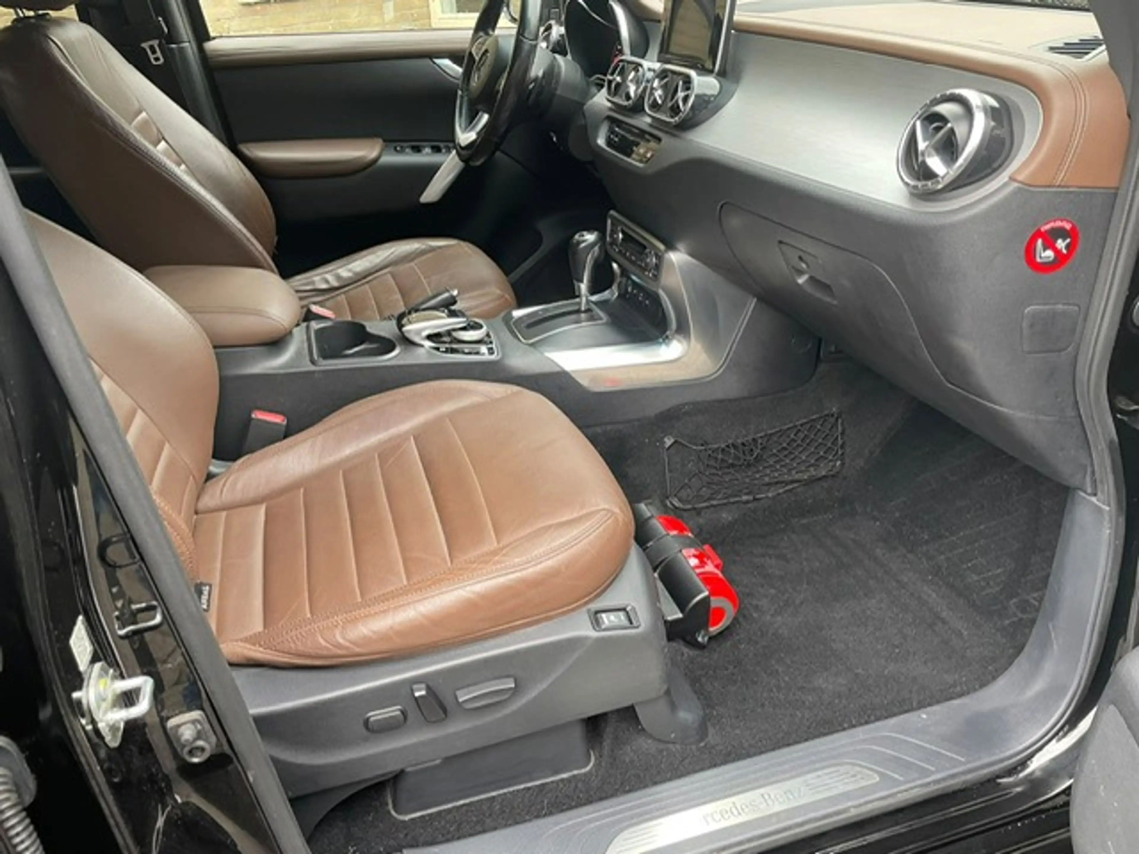 Mercedes-Benz X 350 d 4-MATIC EDITION V6 POWER — photo 10
