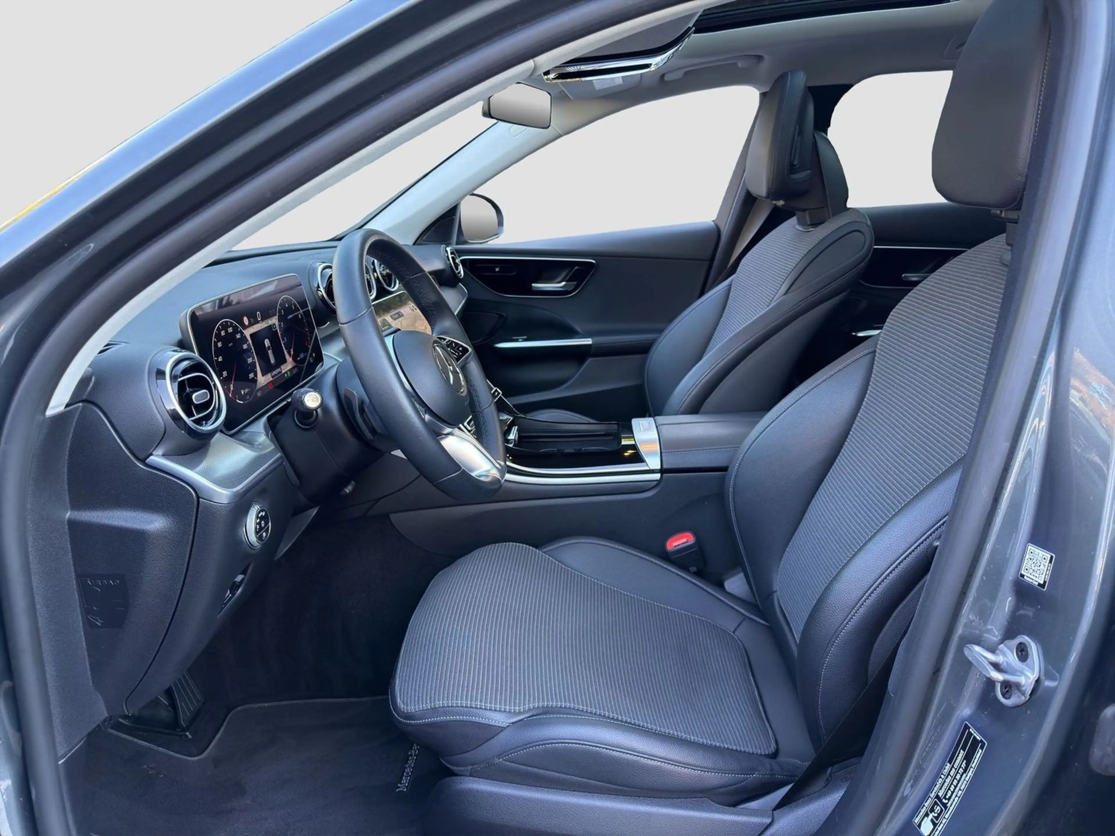 Mercedes-Benz C 200 T Avantgarde Navi Wide LED Panorama R-Cam — photo 10