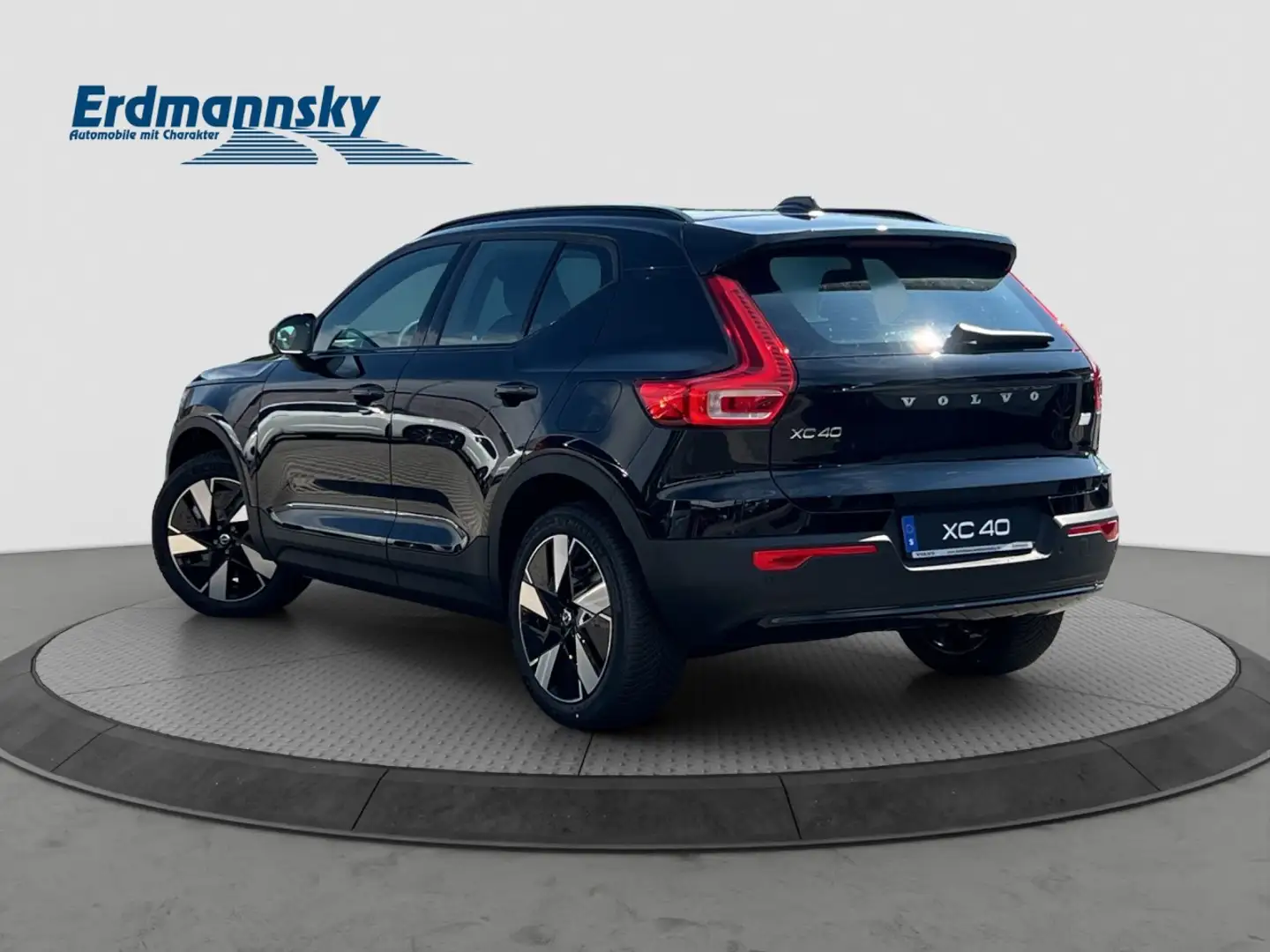 Volvo XC40 Plus Recharge Single Motor/Wärmepumpe Klima Navi Schwarz - 2