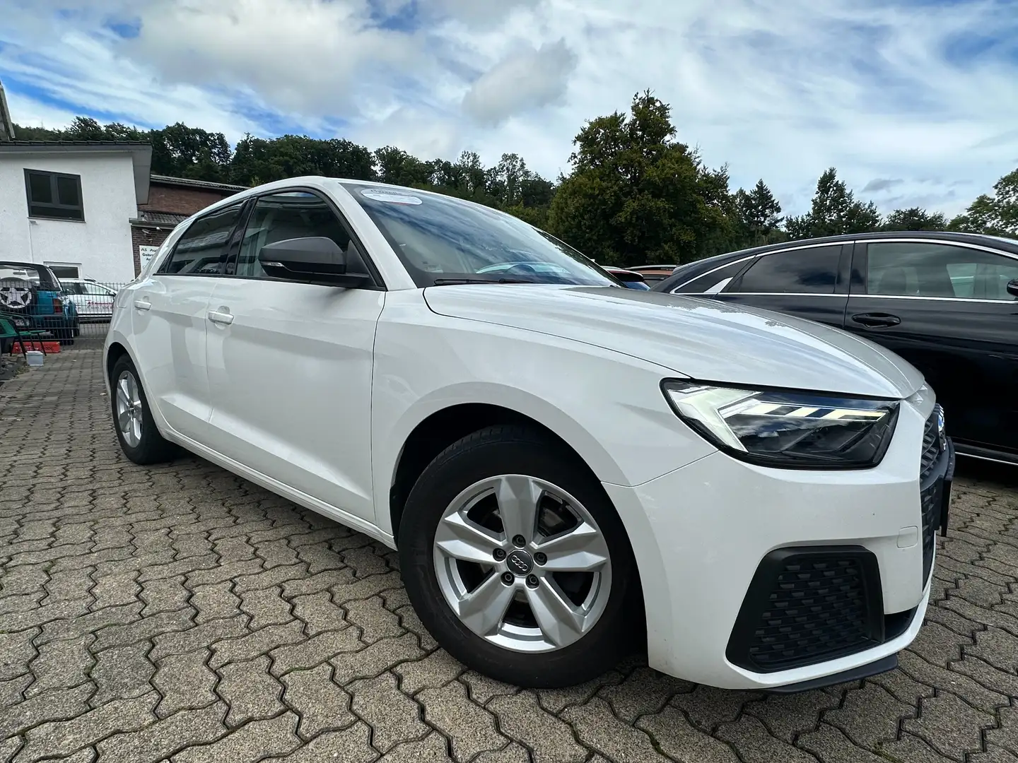 Audi A1 25 TFSI Sportback+1.HAND+NAVI+KLIMATR+LED+PDC Weiß - 2