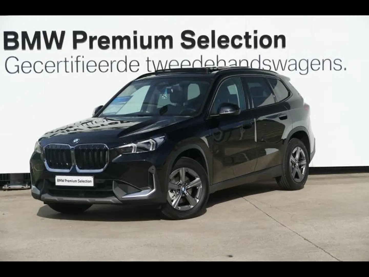 BMW X1 sDrive18i Zwart - 1