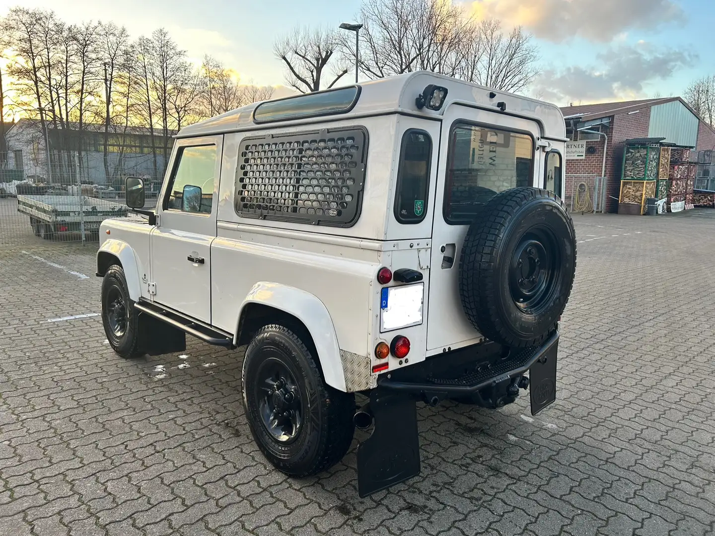 Land Rover Defender 90 S Station Wagon Білий - 2