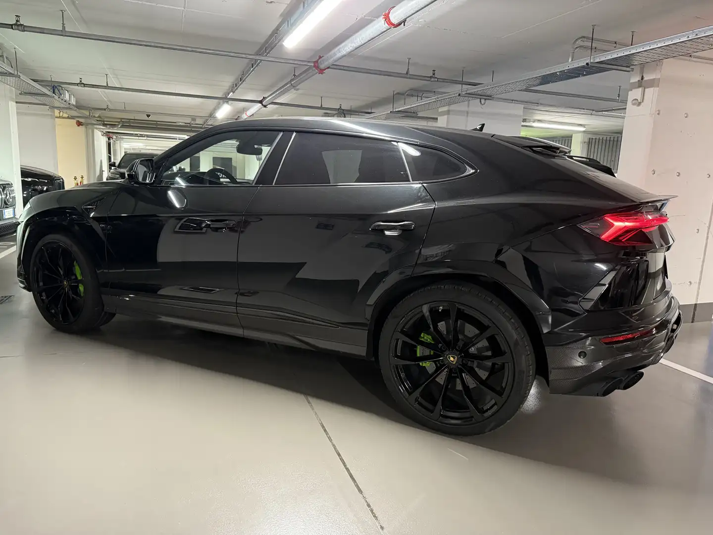 Lamborghini Urus Urus 4.0 V8 auto Noir - 1