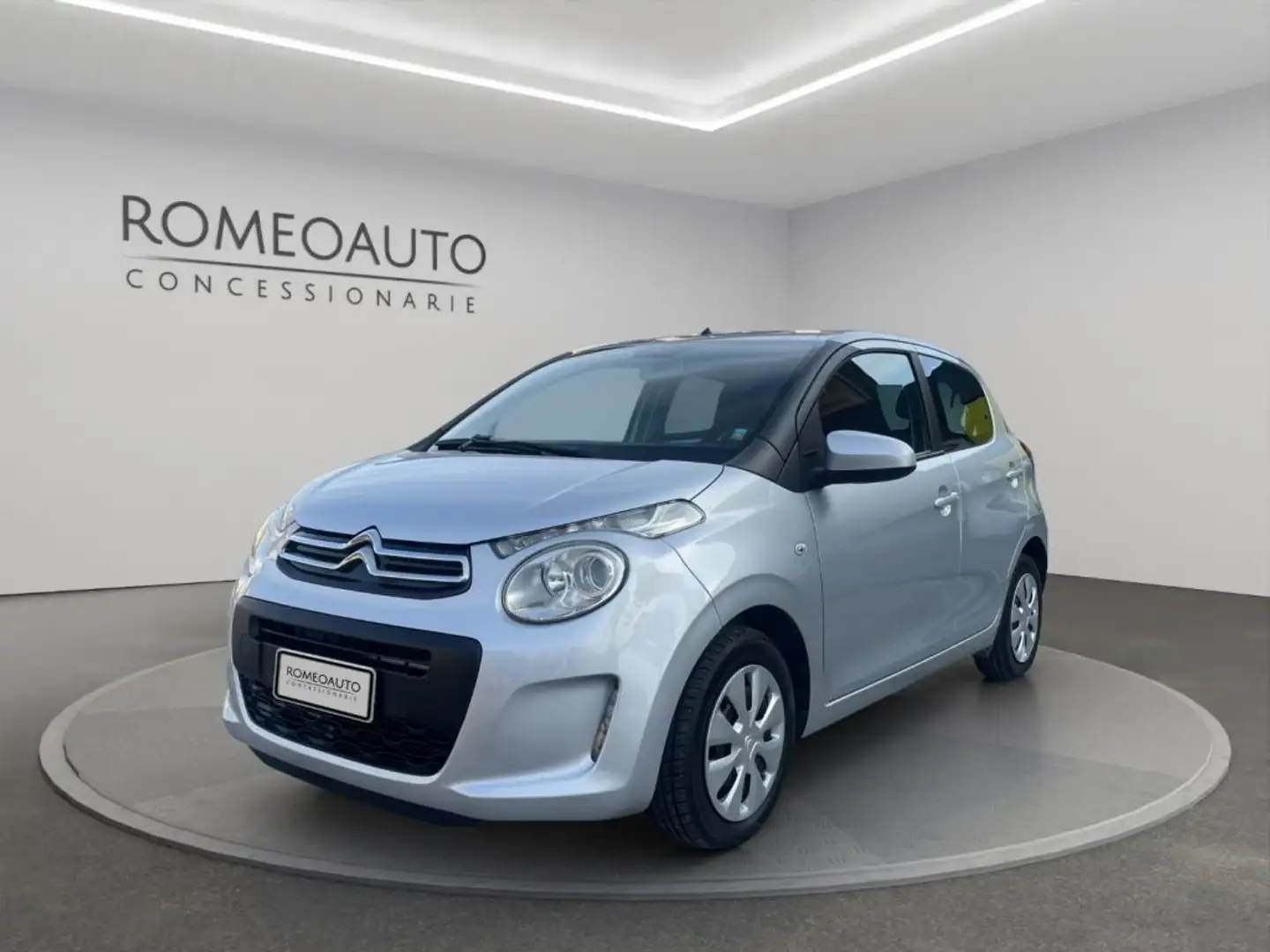 Citroen C1 VTi 1.0 vti live 5 porte Gris - 2